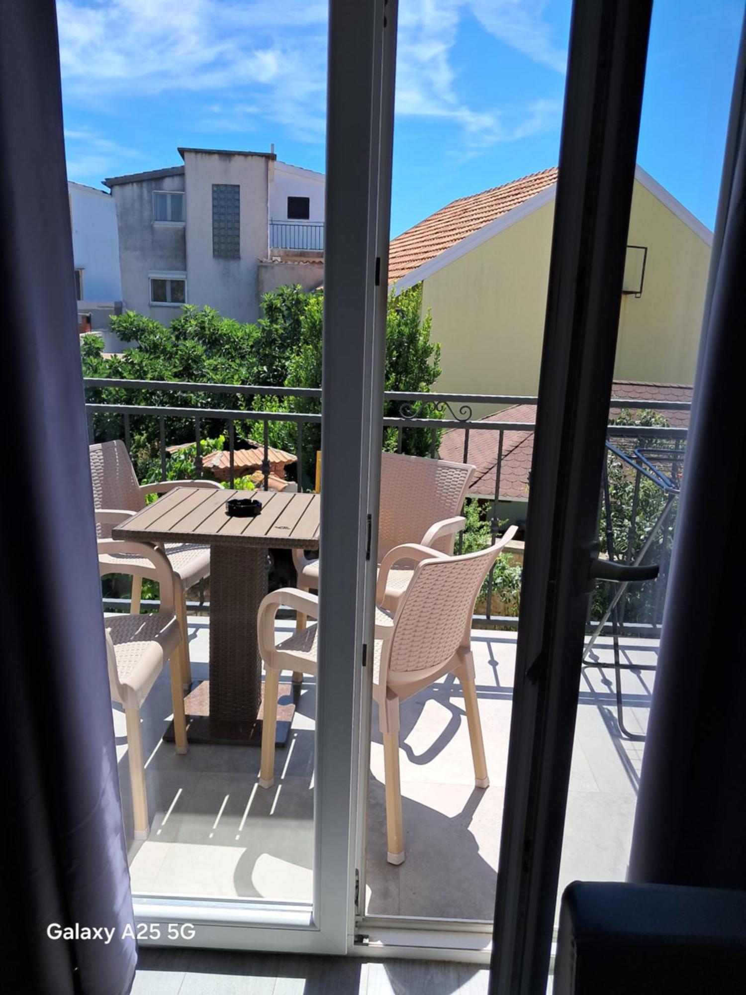Apartments Tonci Tribalj 외부 사진